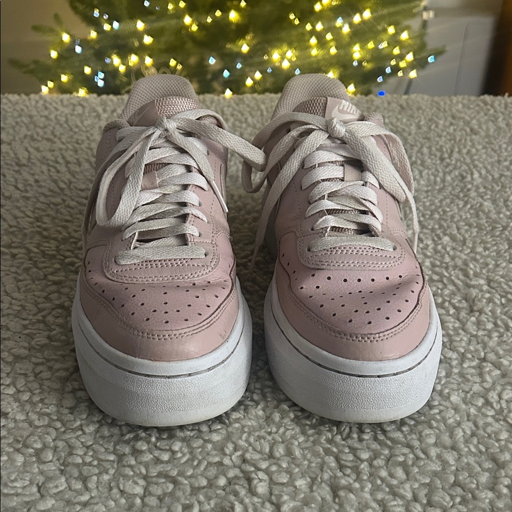Nike Women's Light Pink Sneakers